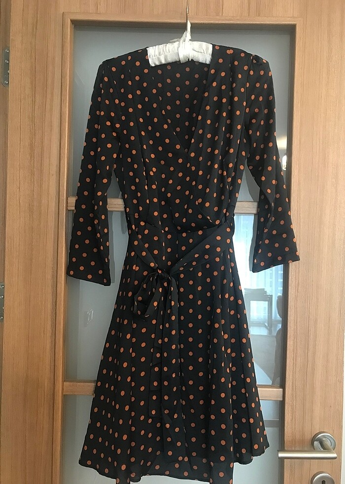 Gusto markalı elbise - Görsel 2