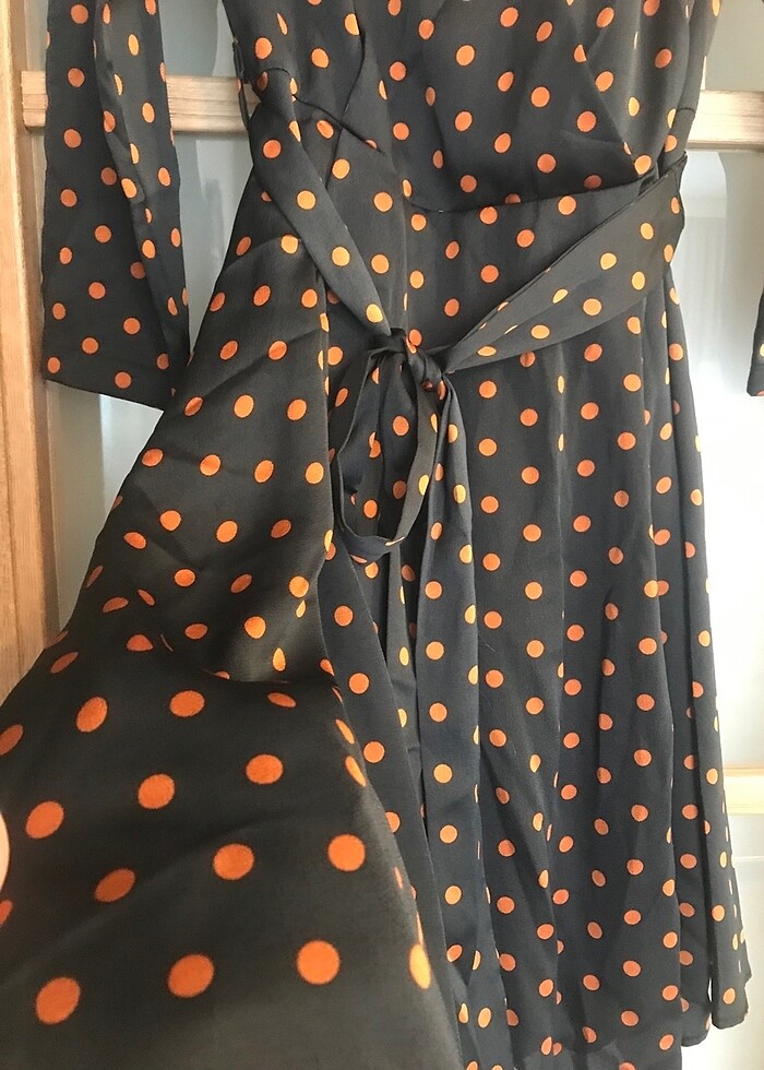 Gusto markalı elbise - Görsel 4