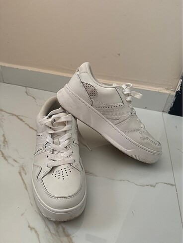 Lacoste sneakers