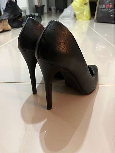 Bambi Stiletto