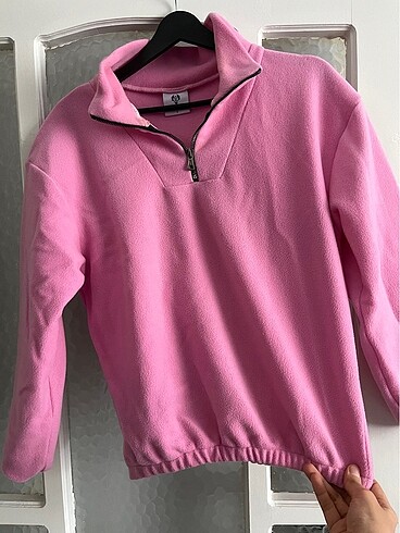 Pembe polar sweat
