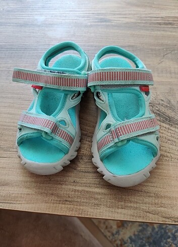Decathlon sandalet