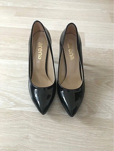 Siyah stiletto