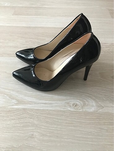 39 Beden Siyah stiletto