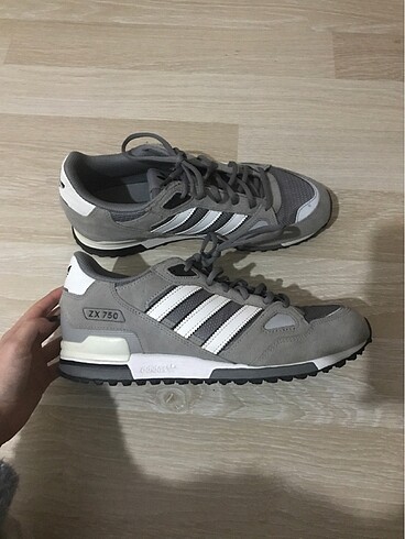 Adidas spor ayakkabı