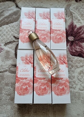 Avon celebre parfüm 