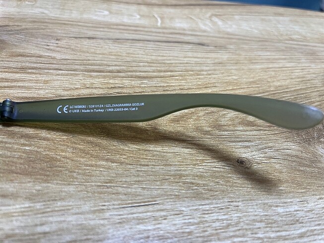 Beden LcW çocuk güneş gözlüğü