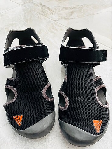 Adidas orjinal çocuk sandalet yeni 36