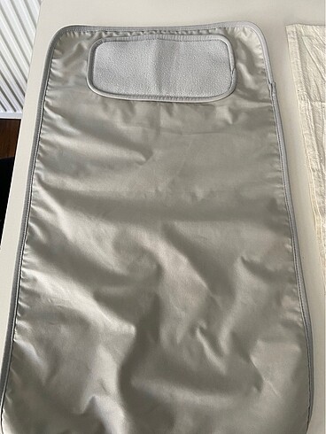 Bebek bezi için düzenleyici ve alt açma minderi - Görsel 5