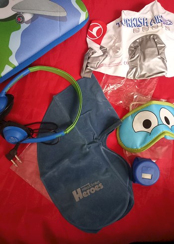 THY Heroes Miles&Smiles uçuş seti - Görsel 3