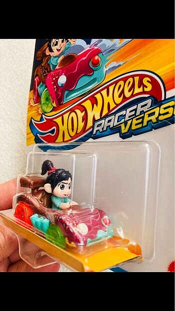  Disney Hot Wheels Racer Verse Vanellope