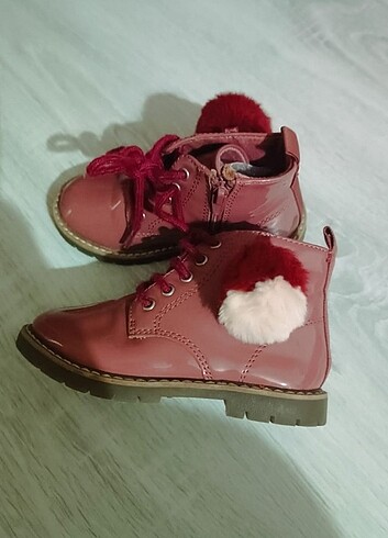 Zara Zara kız çocuk ayakkabısı 22 numara 