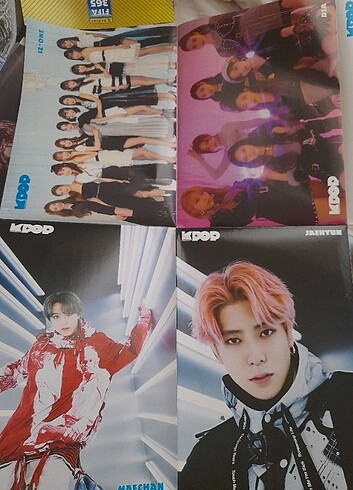 Kpop dergi posterler