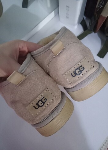 UGG bot