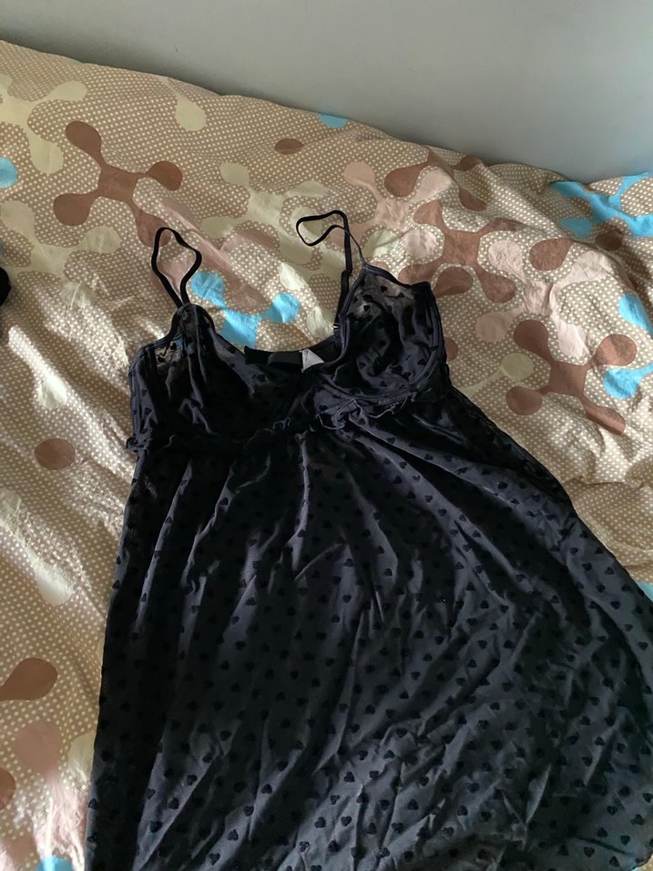 V Yaka Siyah Dantelli Gotik Büstiyer - Görsel 2