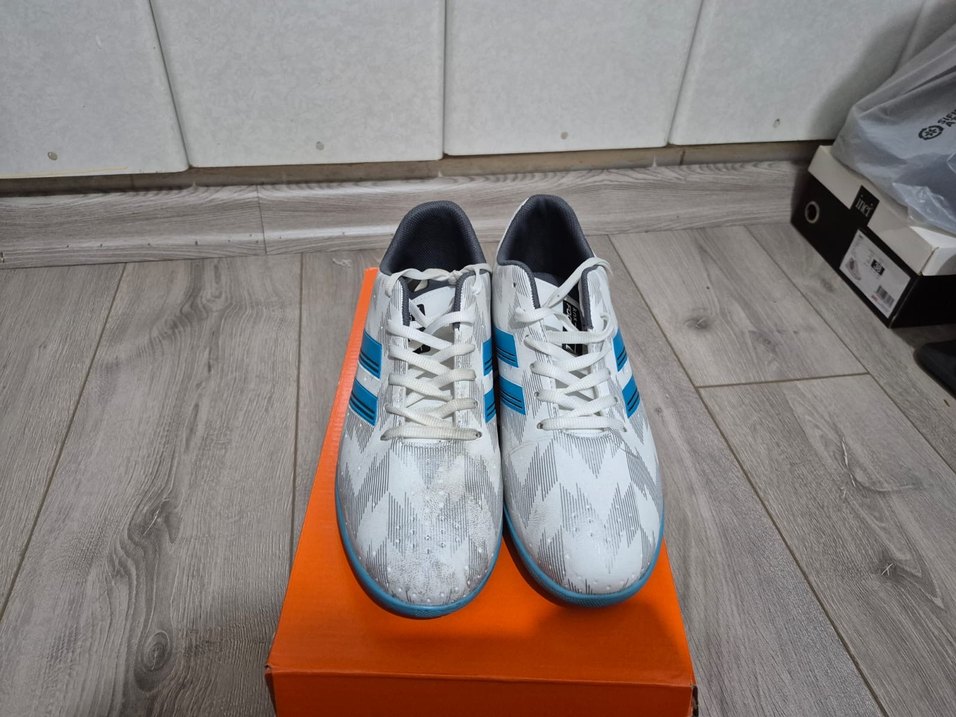 Beyaz Kinetix Erkek Futbol Ayakkabısı - Görsel 2