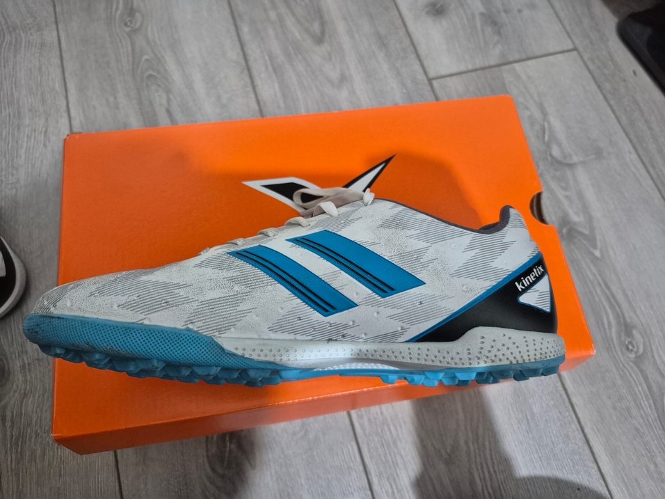 Beyaz Kinetix Erkek Futbol Ayakkabısı - Görsel 5