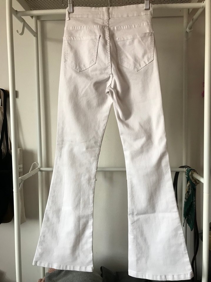 Beyaz İspanyol Paça Kot Pantolon - Görsel 2