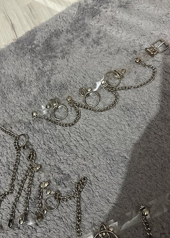 Gri Zincir Detaylı Kadın Vücut Zinciri - Görsel 3
