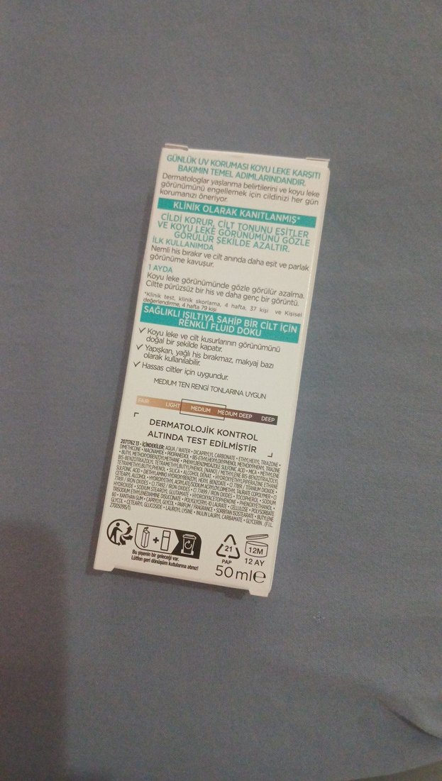 L'Oréal Paris Bright Reveal Renkli Güneş Kremi SPF 50 - Görsel 2