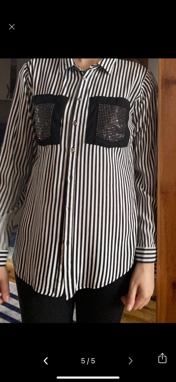 Düğmeli Siyah Beyaz Çizgili Kadın Gömlek - Görsel 2