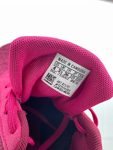 36.5 Beden pembe Renk Adidas Spor Ayakkabı %70 İndirimli.