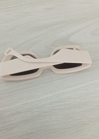Beyaz Transparan Kadın Güneş Gözlüğü - Görsel 2