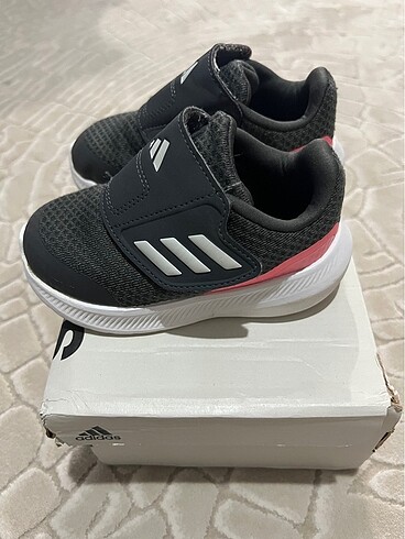 23 Beden Adidas kız spor ayakkabı sneaker