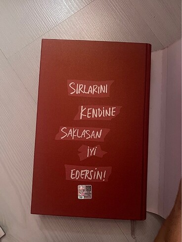  Beden Renk Sadece ölüler sır tutabilir