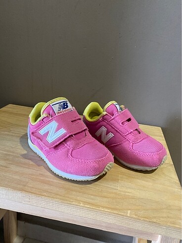 New Balance bebek ayakkabı . Pazarlıksız