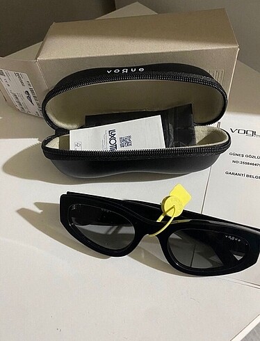 Vogue gözlük