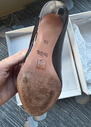 Coach Kadın Kahverengi Parlak Topuklu Ayakkabı - Görsel 5