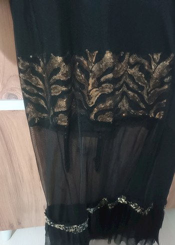 Zara viadel marka abaya