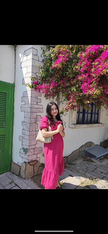 Diğer pembe elbise