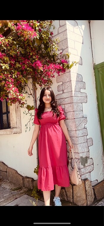 pembe elbise