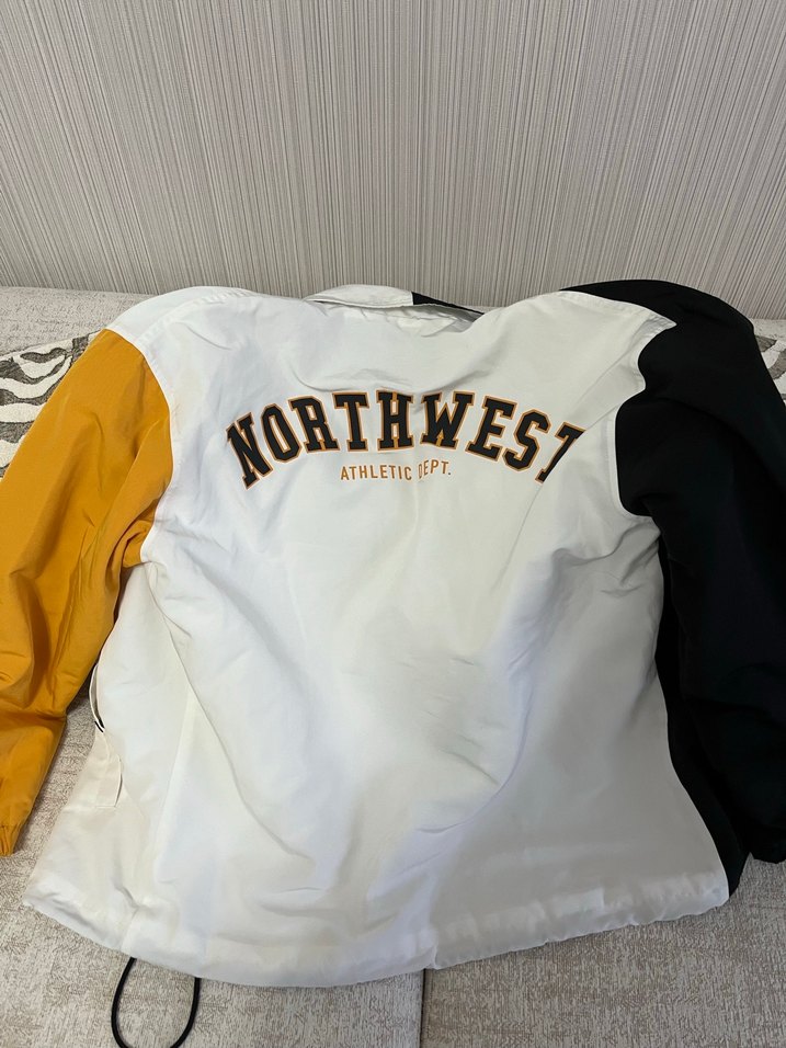 Bershka Düğmeli Siyah Beyaz Baskılı Erkek Mont - Görsel 5