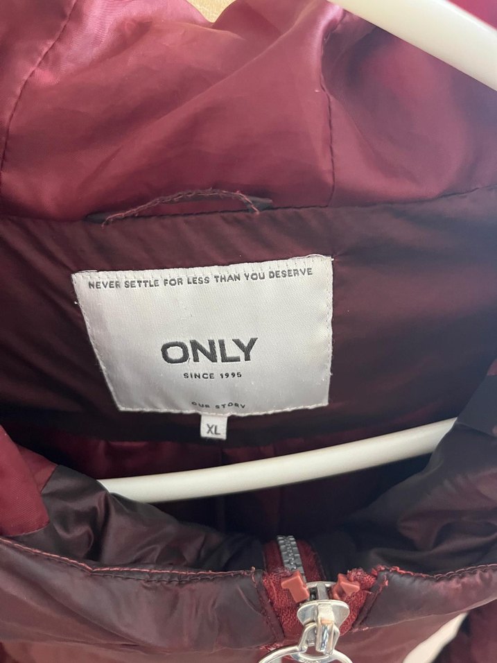 Bordo Fermuarlı Kadın Kışlık Mont - Görsel 3