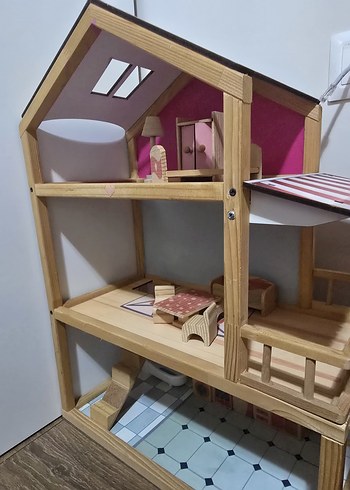 Ahşap Oyuncak Ev - Görsel 2
