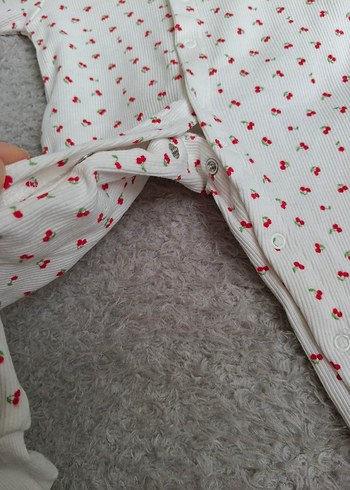 ayakları çoraplı tulum - Görsel 5