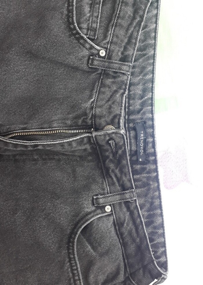 Trendyolmilla Siyah Yüksek Bel Mom Jeans - Görsel 4