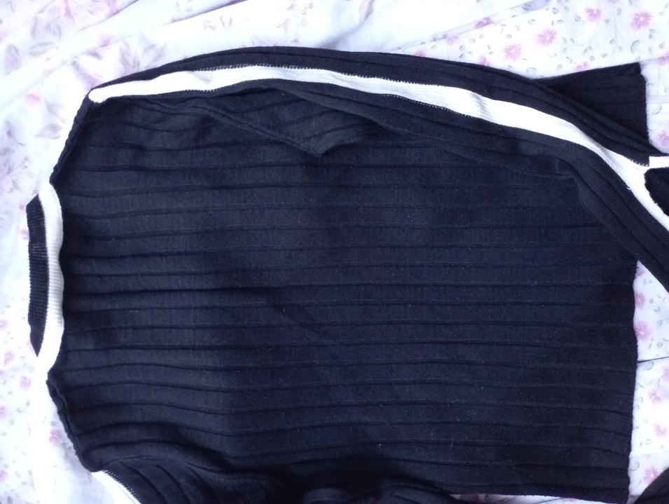 Siyah Beyaz Kenarlı İnce Triko Kadın Kazak - Görsel 2