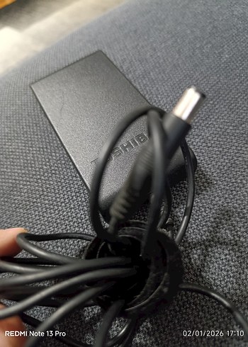 Toshiba Şarj Adaptörü - Görsel 2