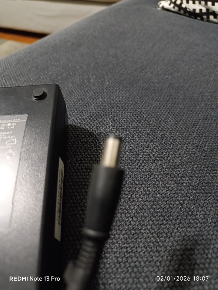 HP XEO A16 Siyah AC Adaptör 19V 7.1A - Görsel 2