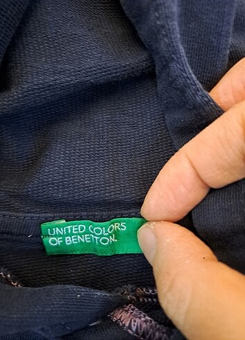 4 Yaş Beden Benetton 4-5 yaş kapüşonlu sweatshirt