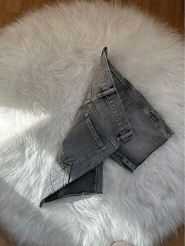 34 Beden gri Renk Zara kargo jean şort