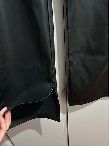 m Beden Bershka deri pantolon