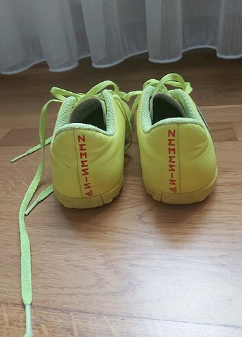 Orjinal Adidas ayakkabı, halı saha