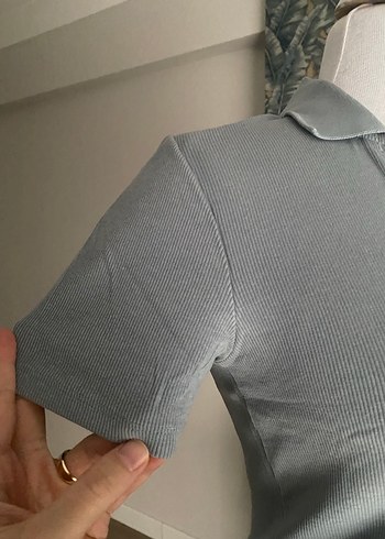 V Yaka Gri Kadın Tişört - Görsel 4