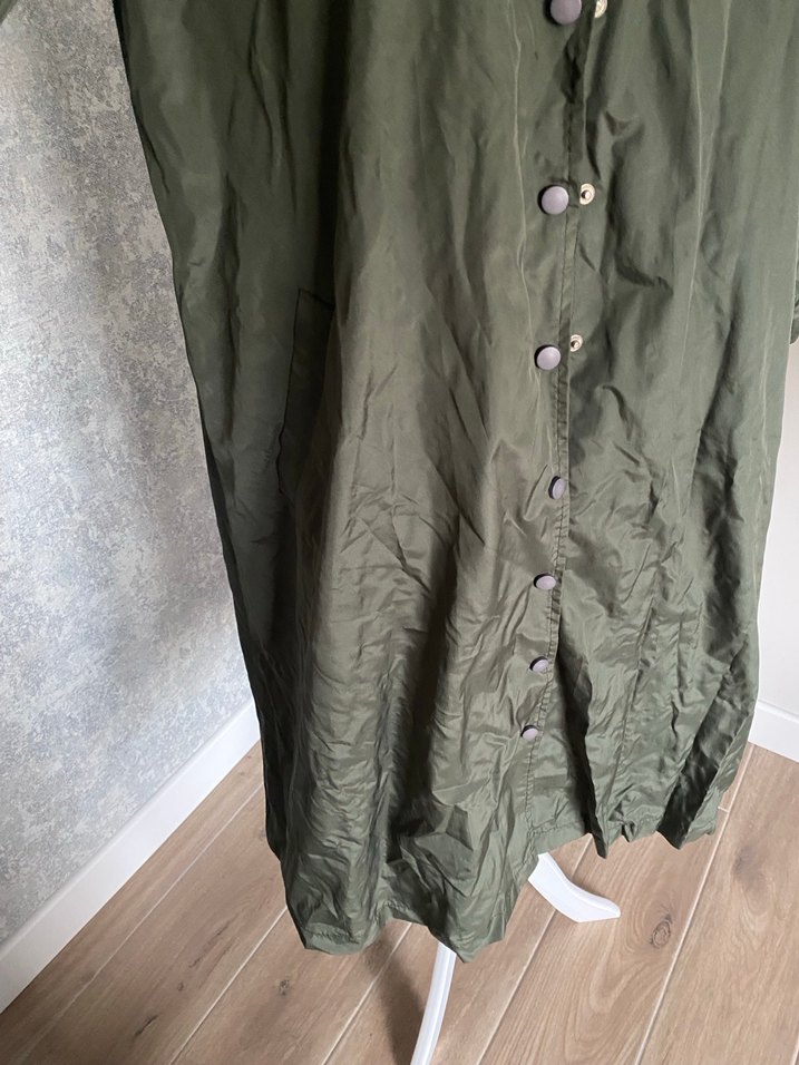 Kadın Kapüşonlu Uzun Haki Yağmurluk - Görsel 5