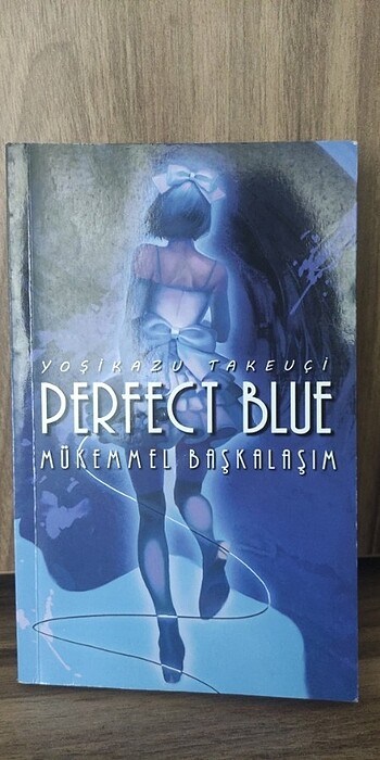 Perfect Blue Mükemmel Başkalaşım